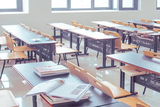 學校課桌椅如何維護和保養？